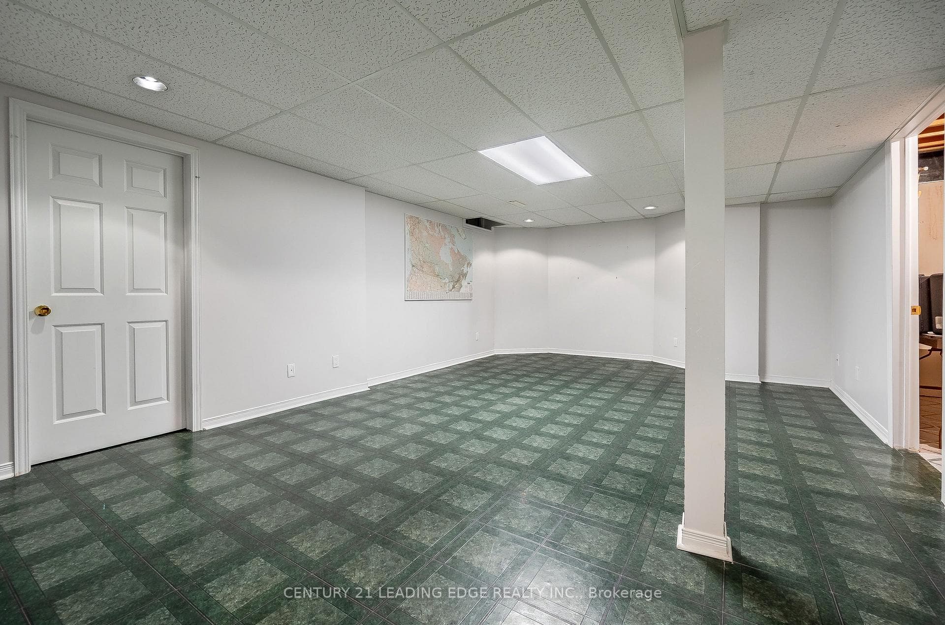 207 Larkin Avenue photo 30