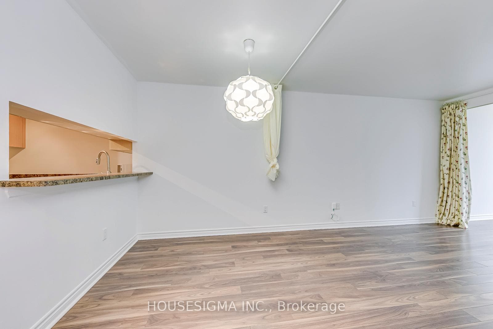 1055 Bay Street Unit 1708 photo 8