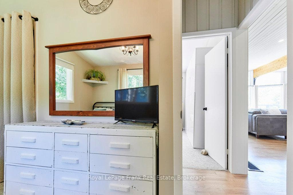 156 Acton Road photo 25