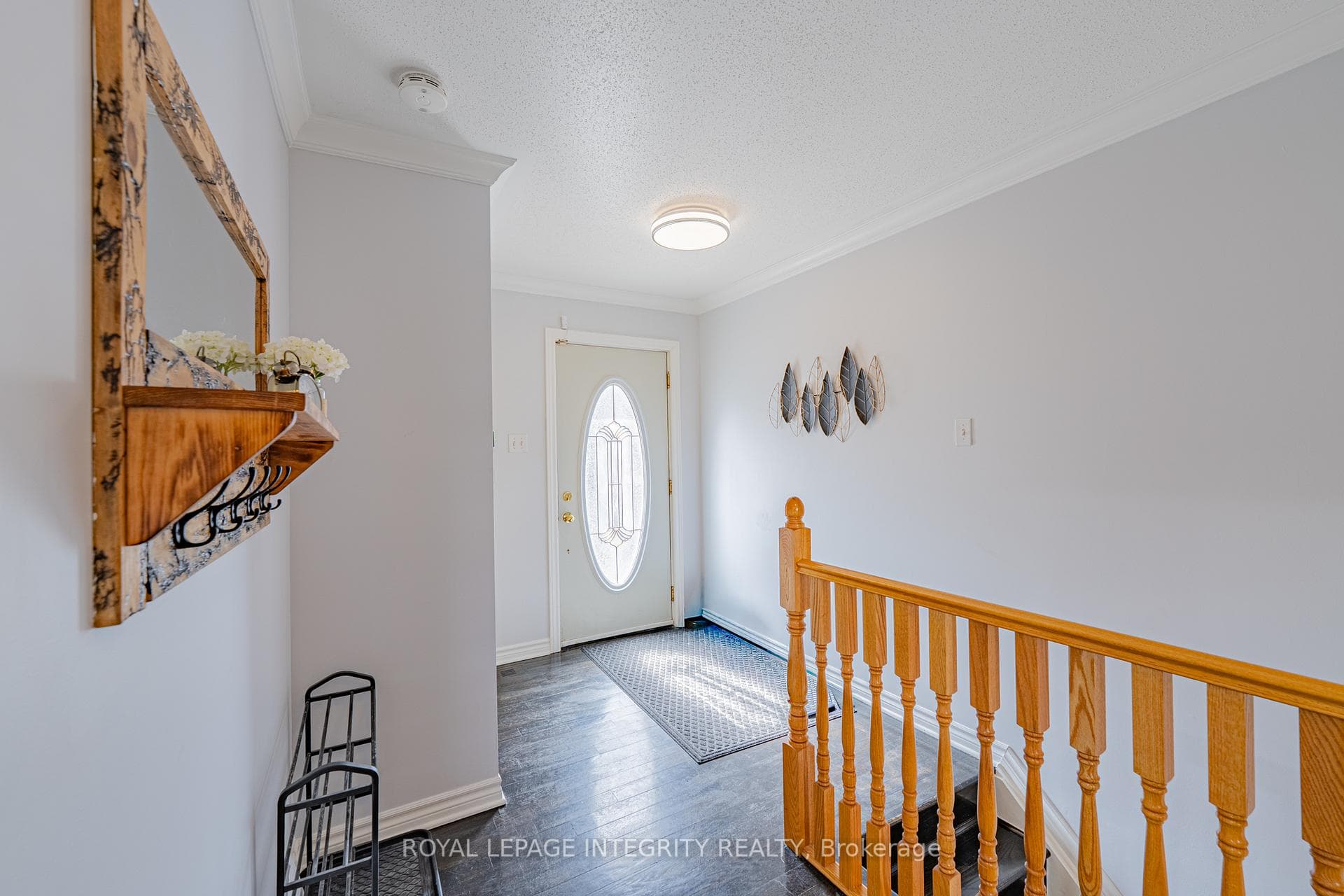 3318 DUNROBIN Road photo 5