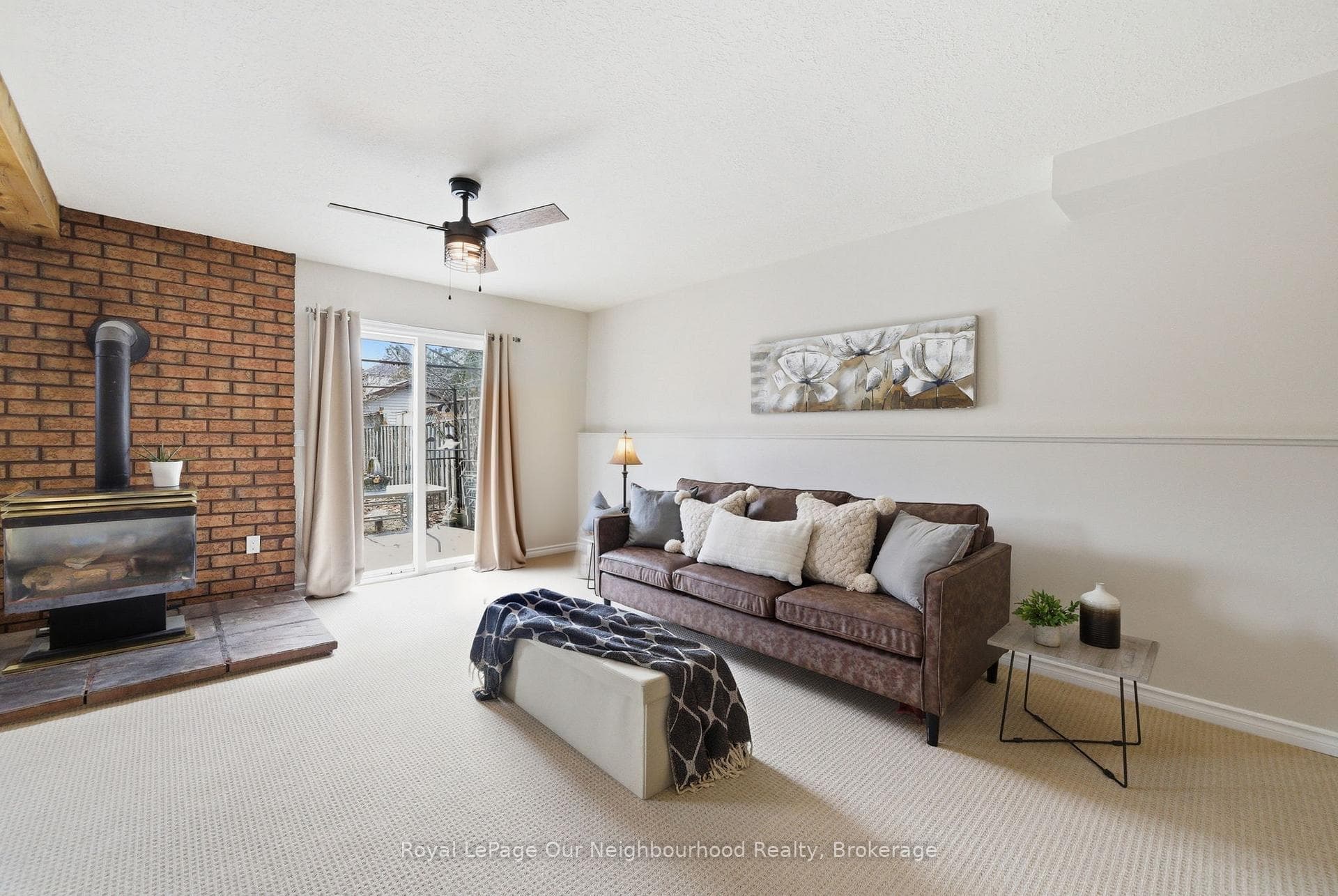 81 Hart Boulevard photo 31