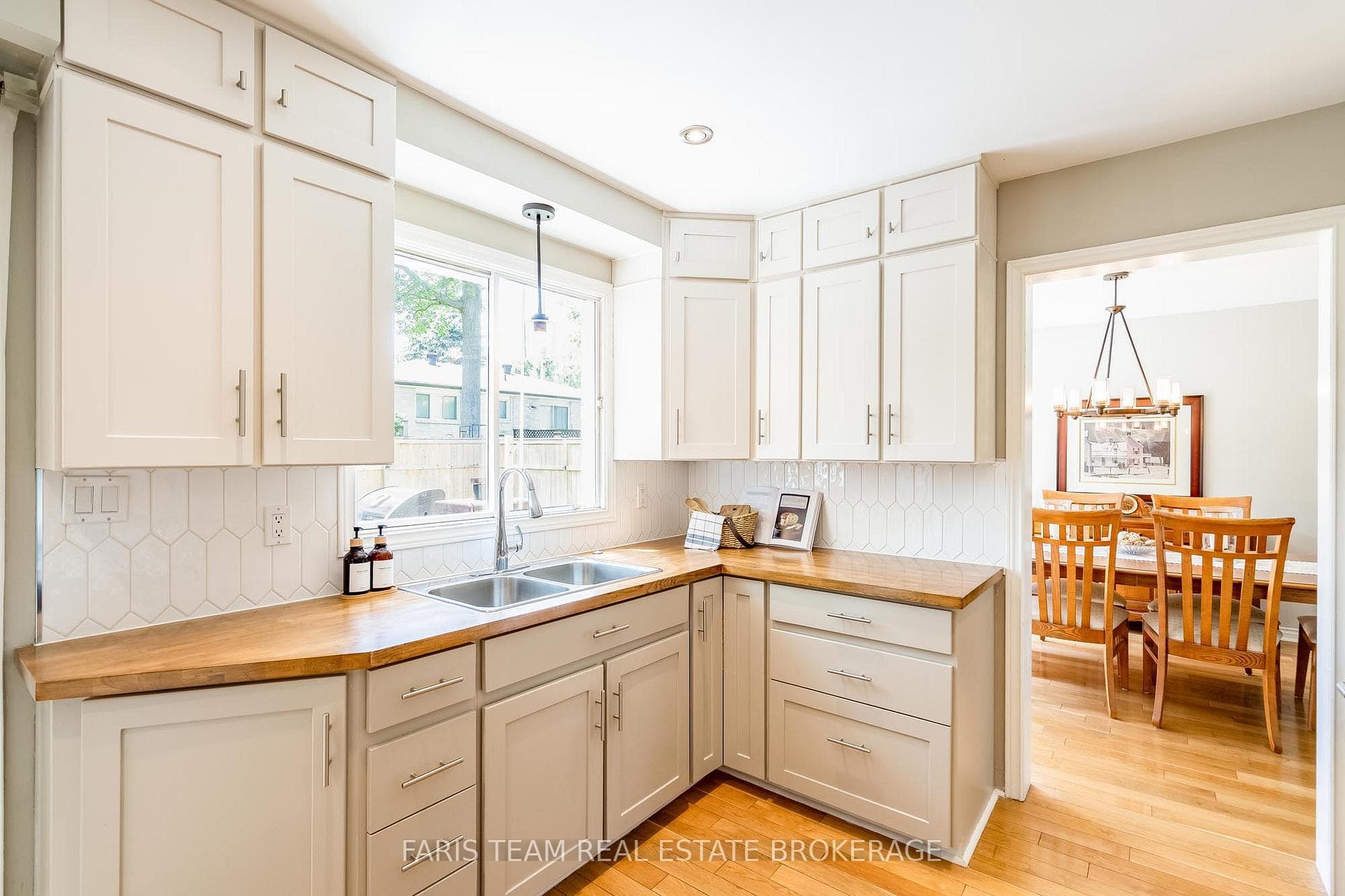 55 Oakridge Drive photo 7