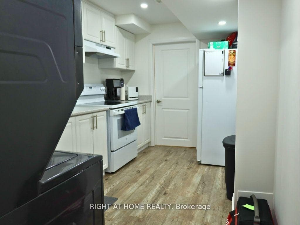 4085 Fracchioni Drive Unit Basement photo 4
