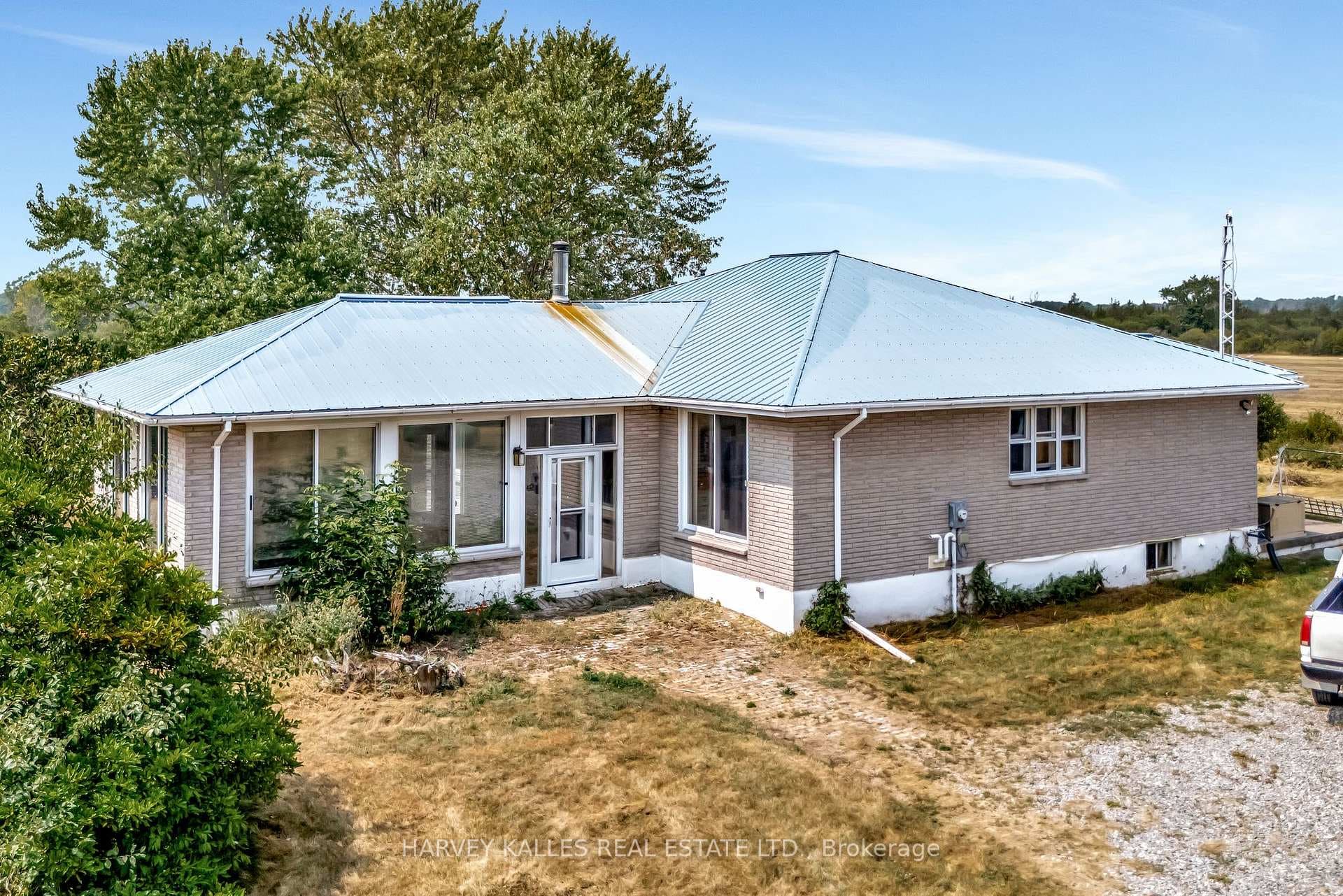 130 Easterbrook Road photo 2