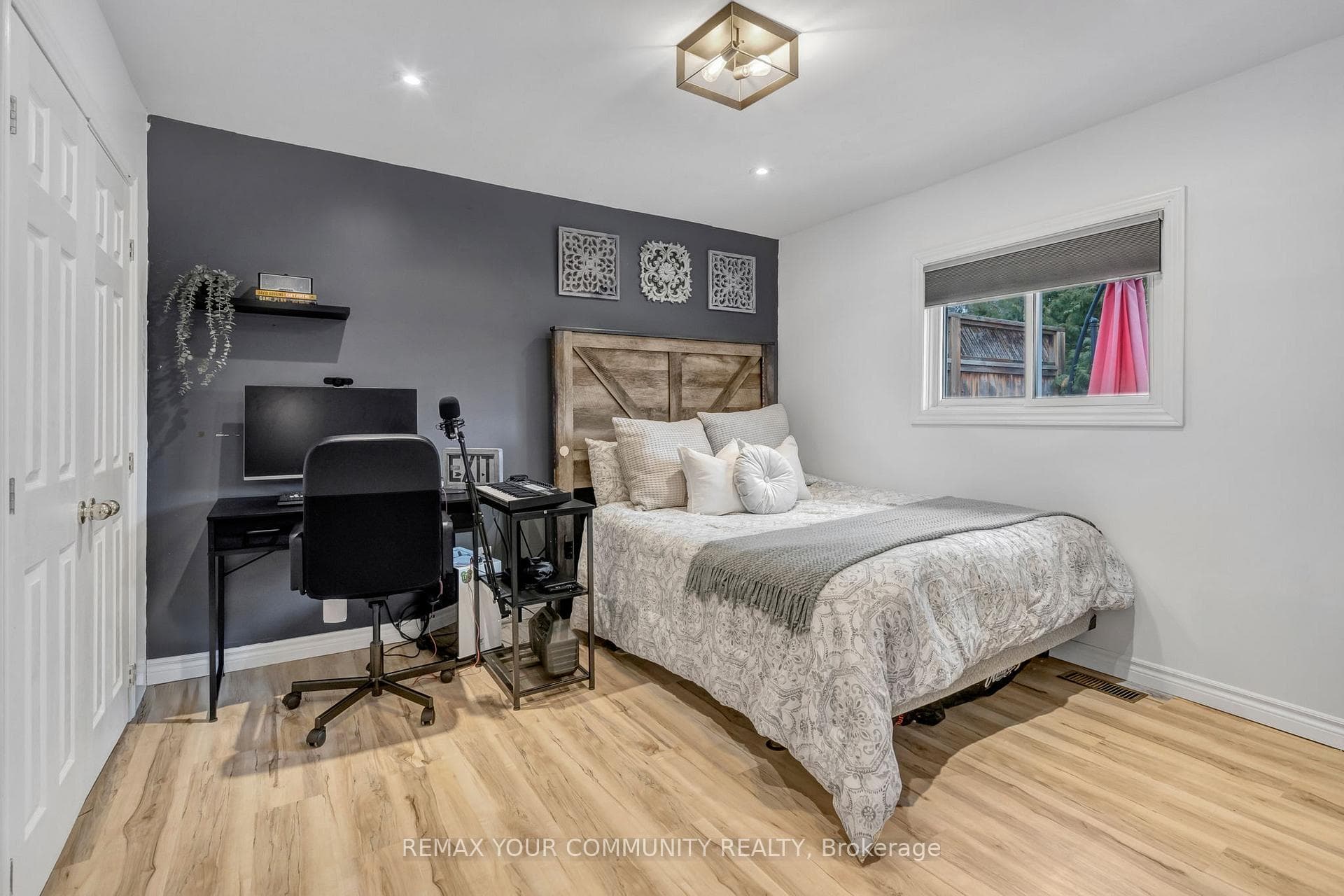 69 Sandra Drive photo 25