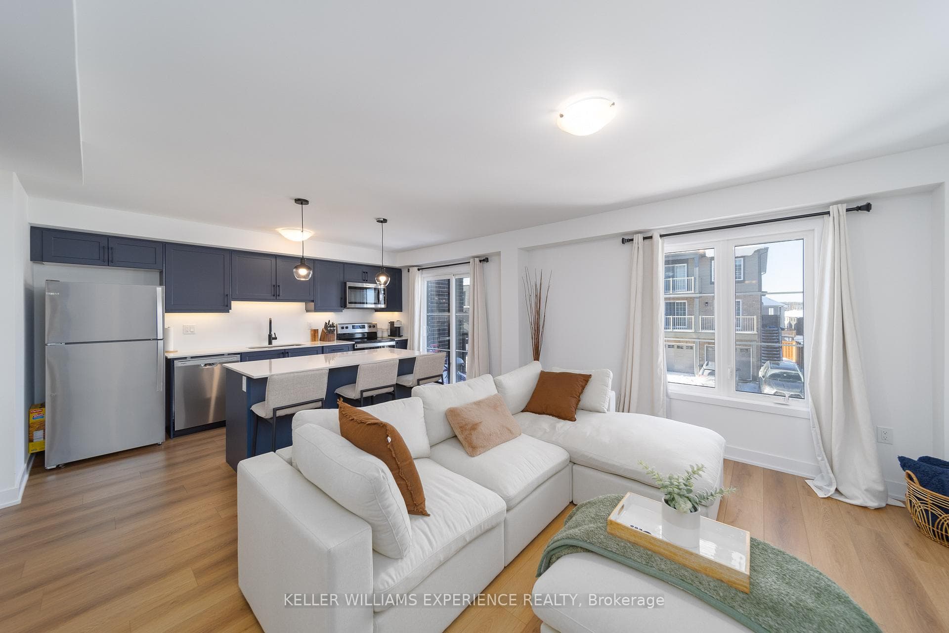 26 Hay Lane photo 12