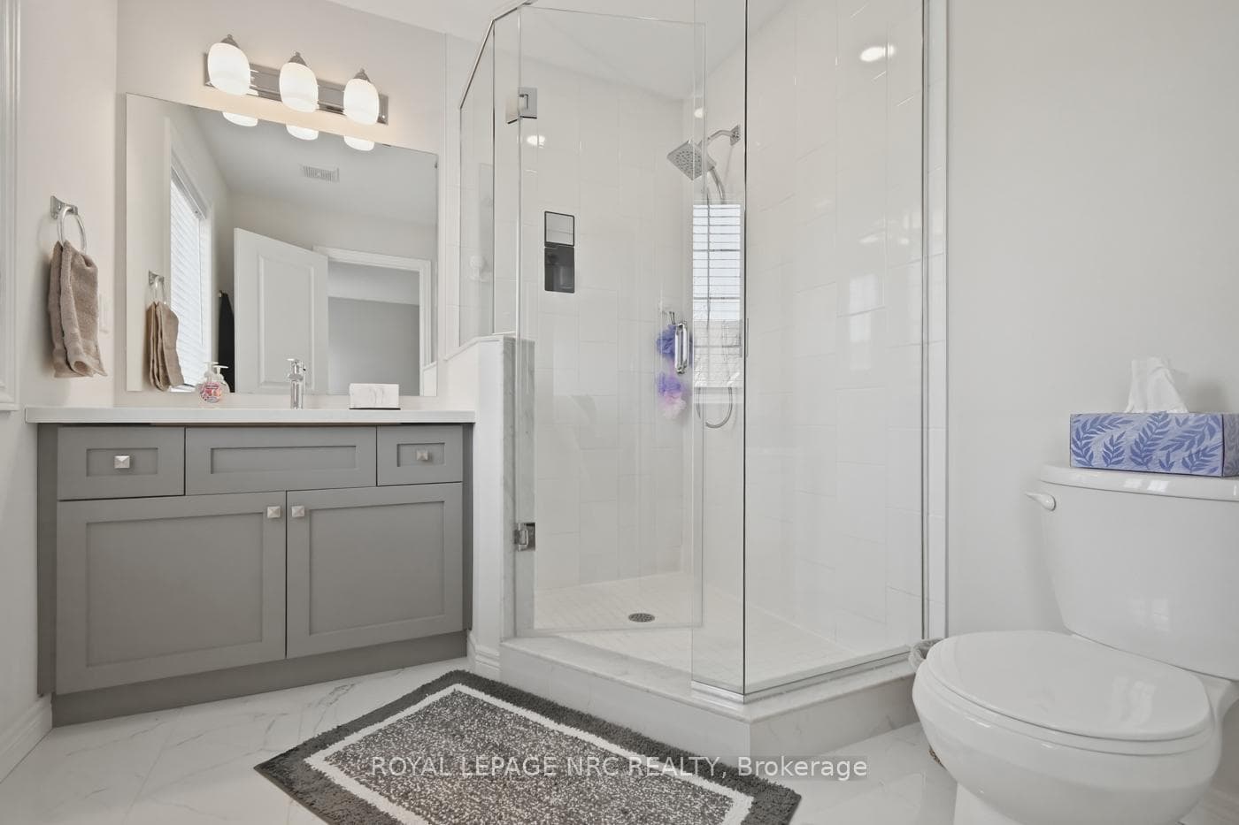 107 Dunrobin Lane photo 24