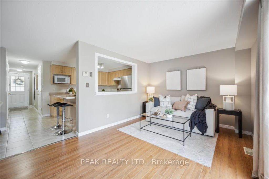 88 Foxglove Crescent photo 18