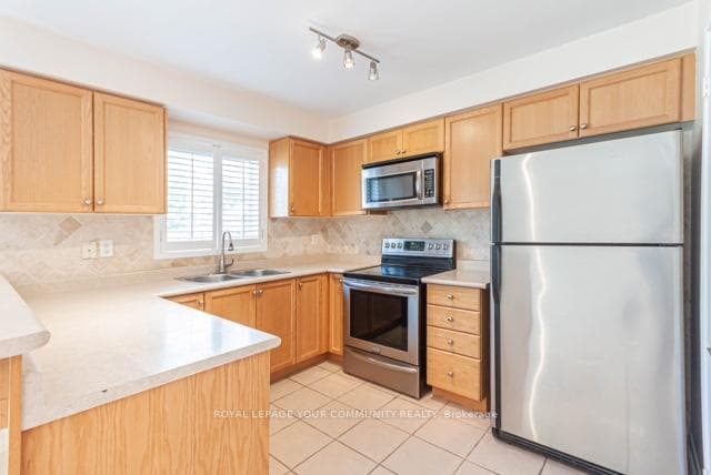 65 Brightsview Drive photo 10