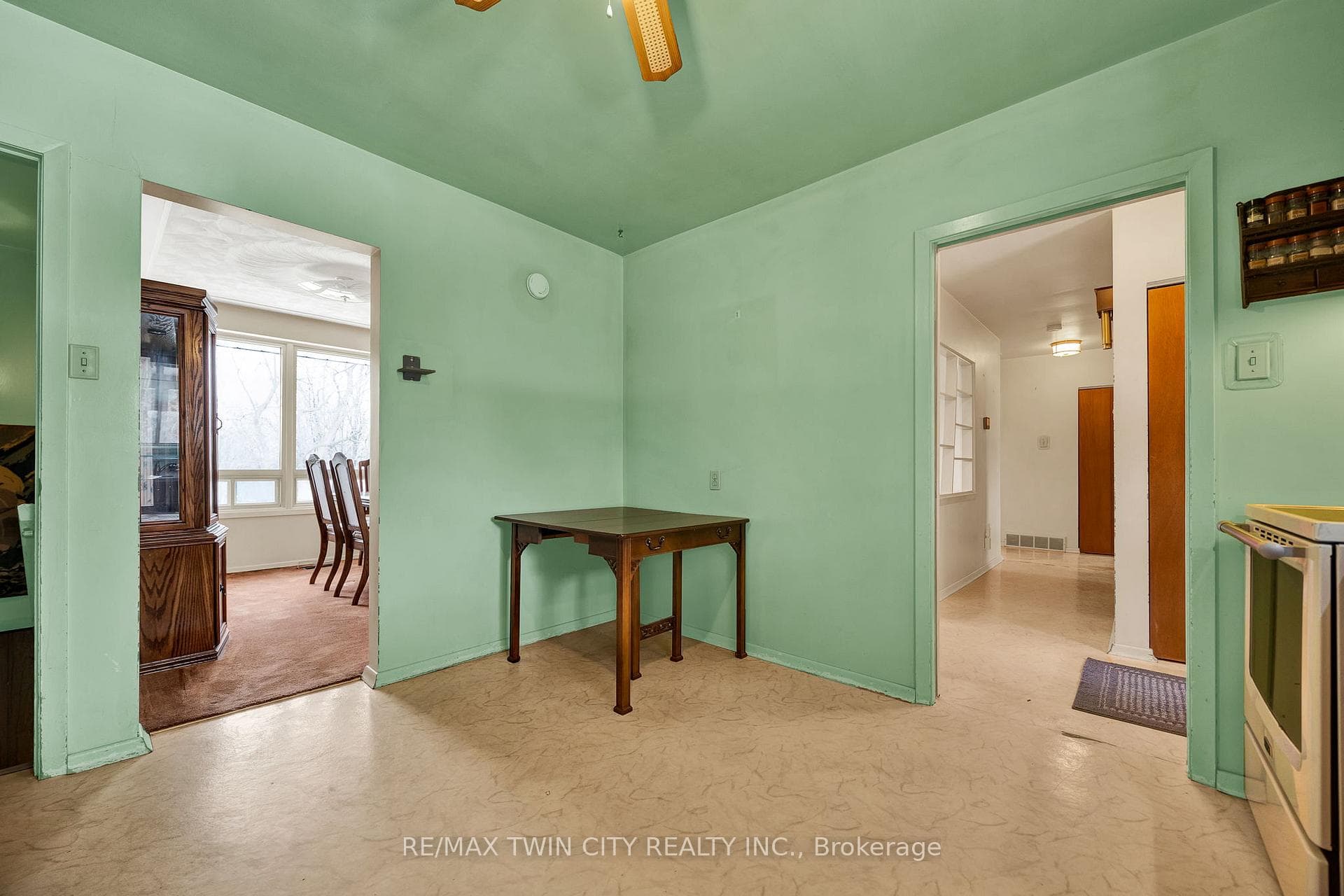 396 Fischer Hallman Road photo 9