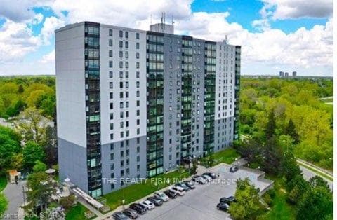 45 Pond Mills Road Unit 810 photo 1