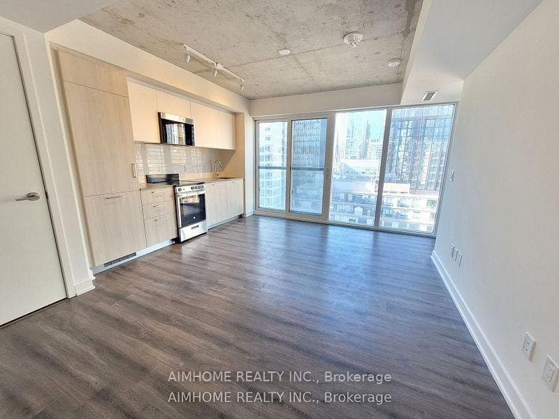 65 Mutual Street Unit 1405 photo 2