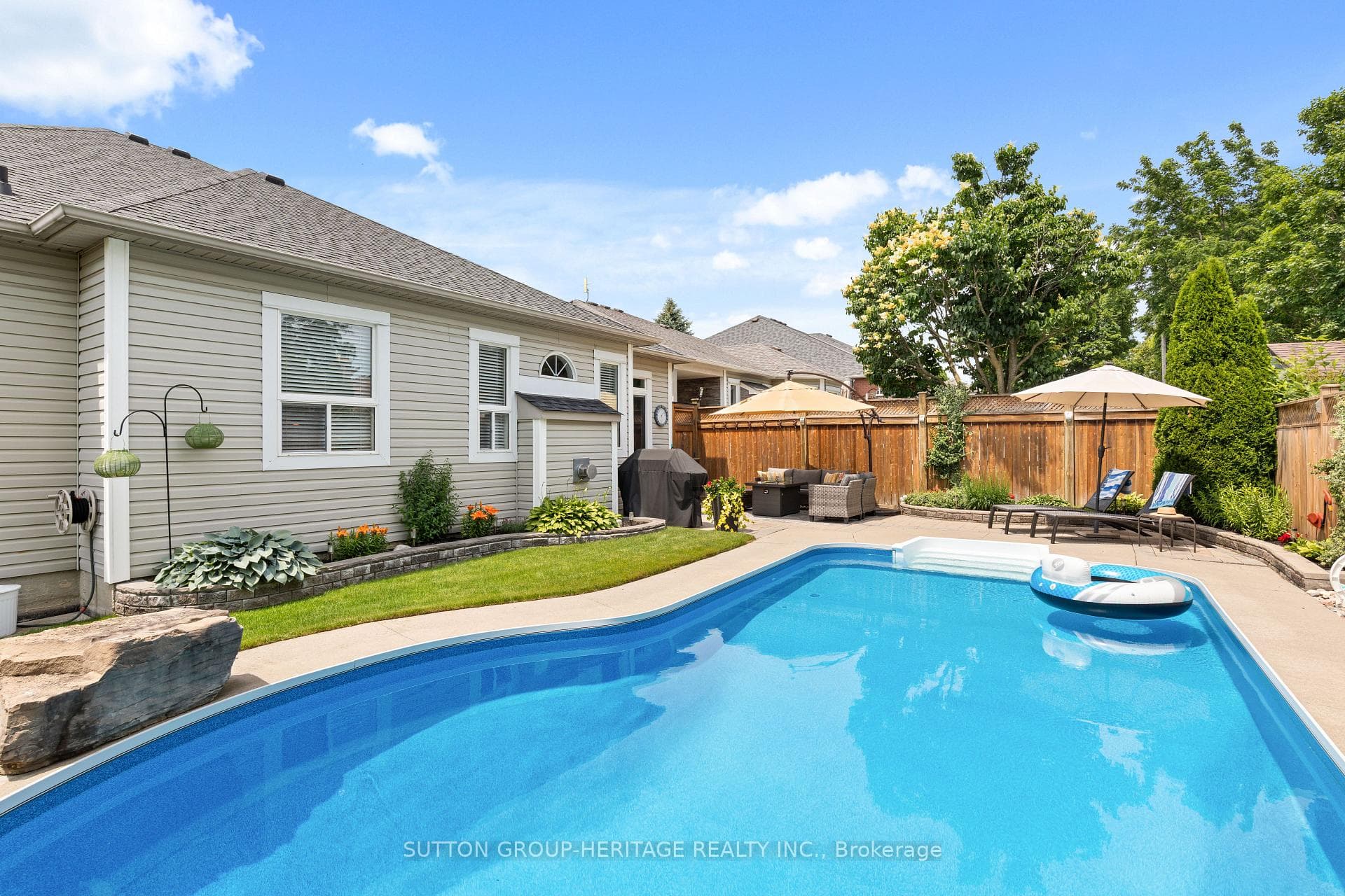 27 Kimberly Drive photo 43