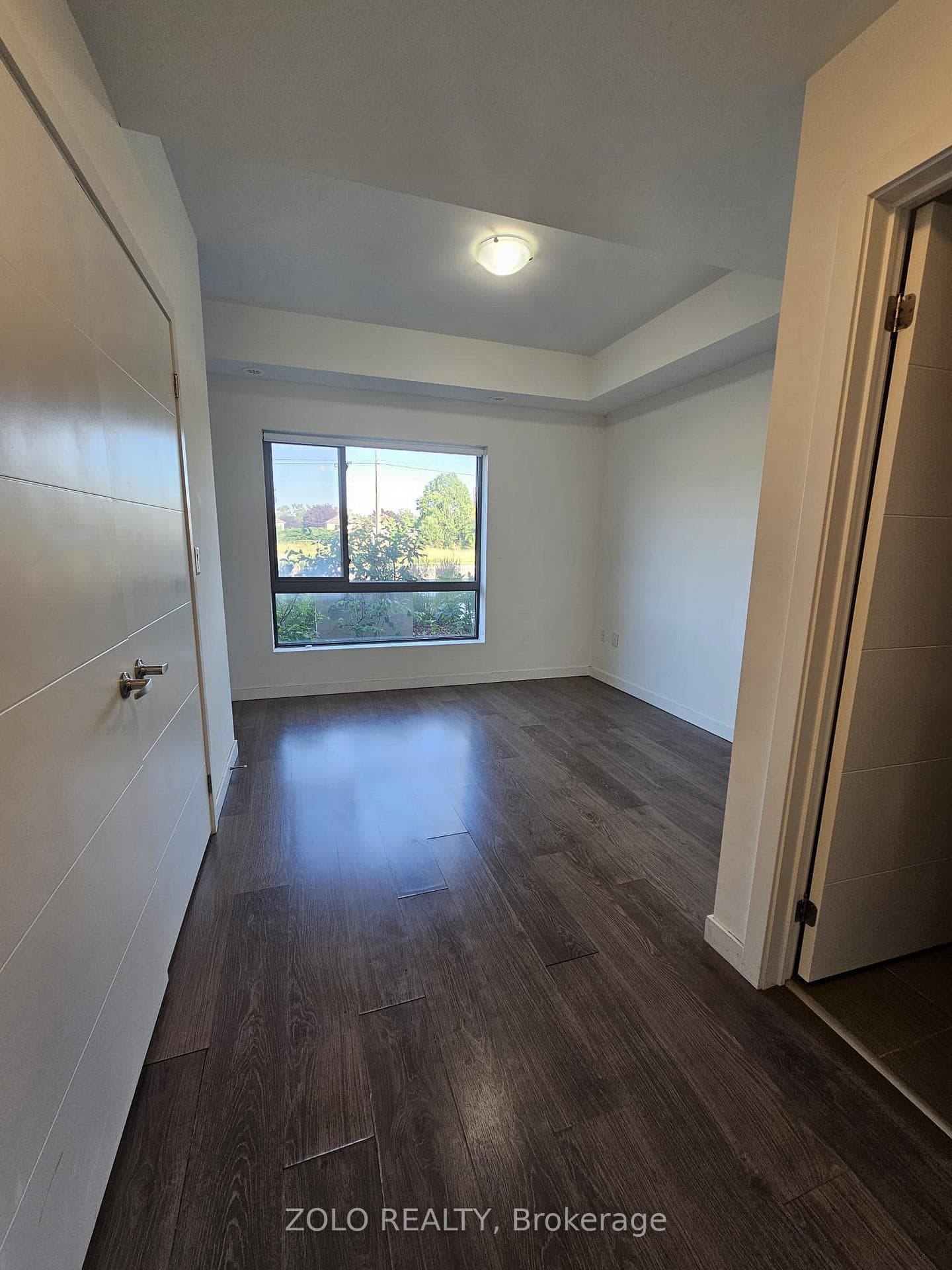 369 Essa Road Unit 96 photo 4