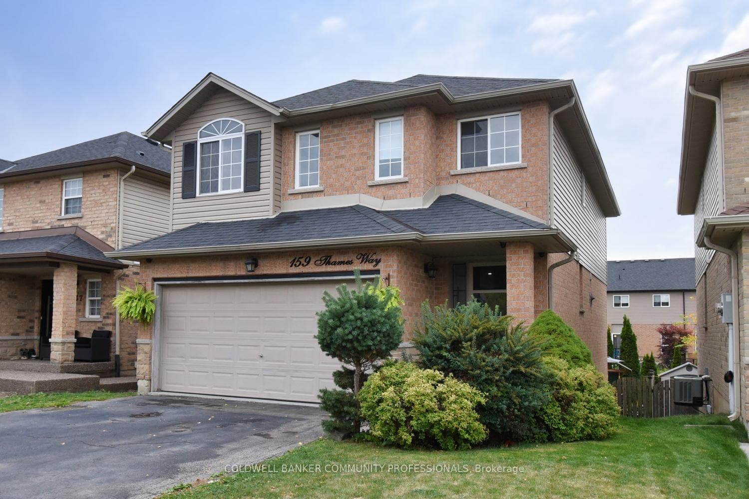 159 Thames Way photo 7
