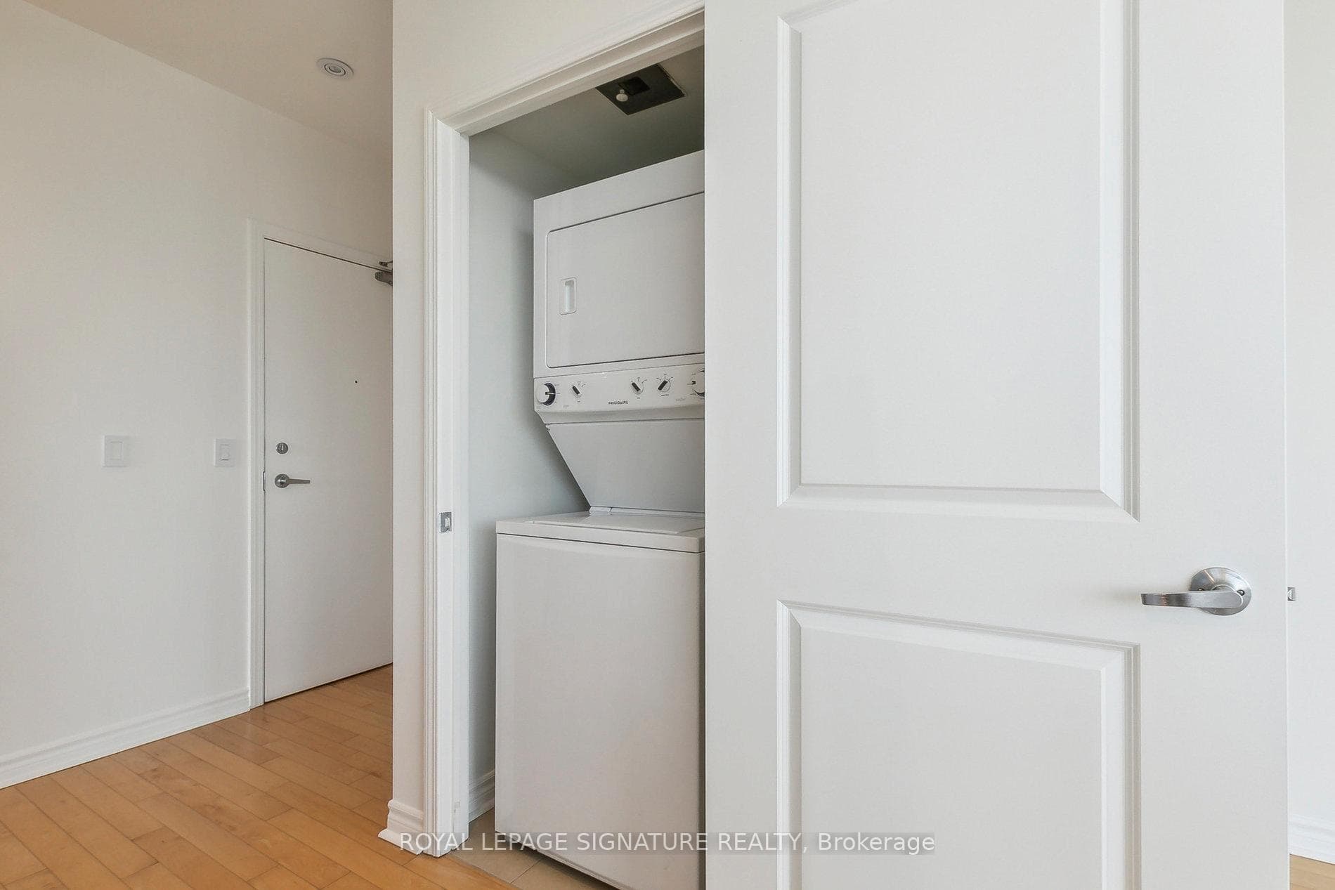 2885 Bayview Avenue Unit 709 photo 26