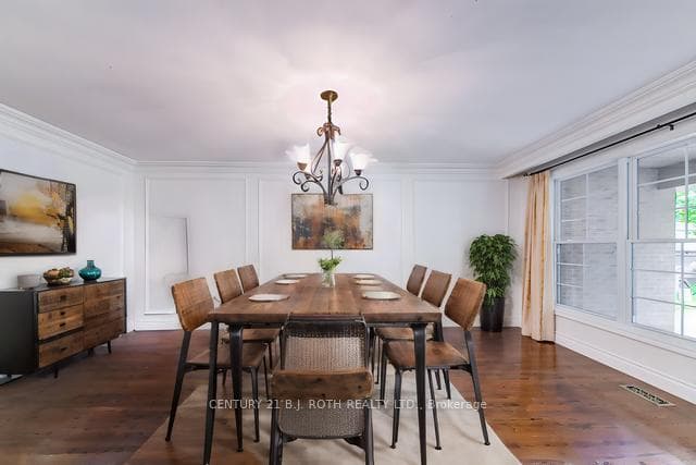 Virtual Staged Dining Room