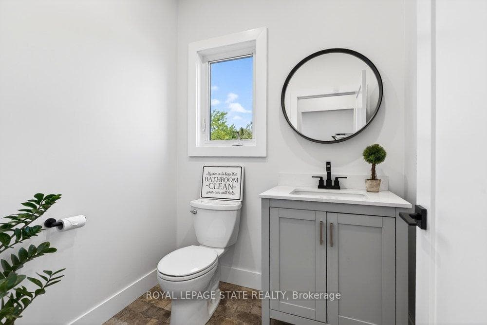 4286 Victoria Avenue photo 20