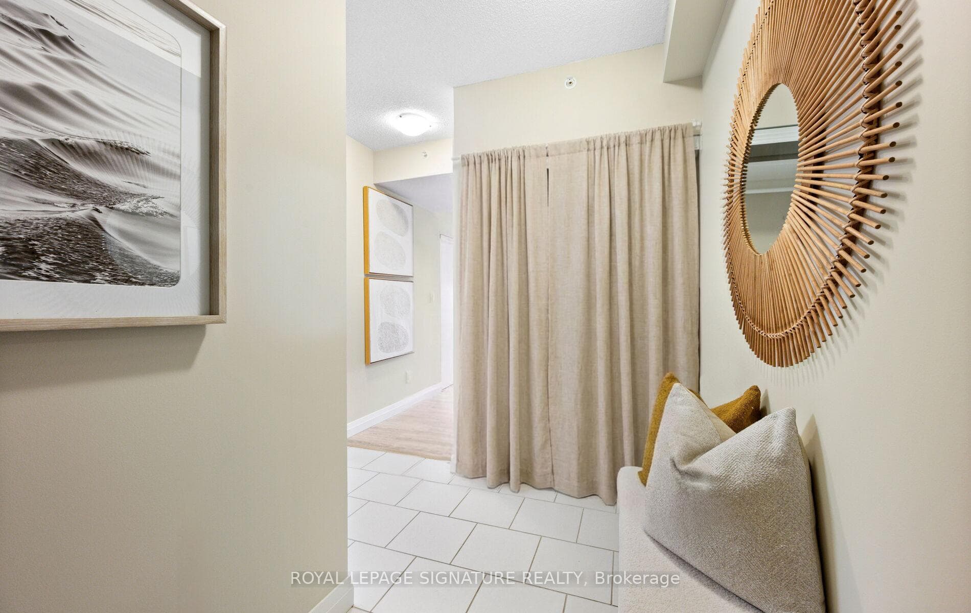 53 Arthur Street Unit 706 photo 4