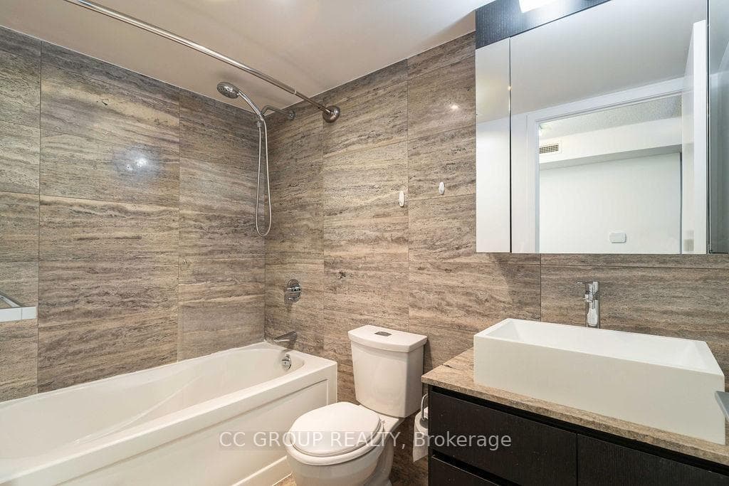 15 Iceboat Terrace Unit 3008 photo 6