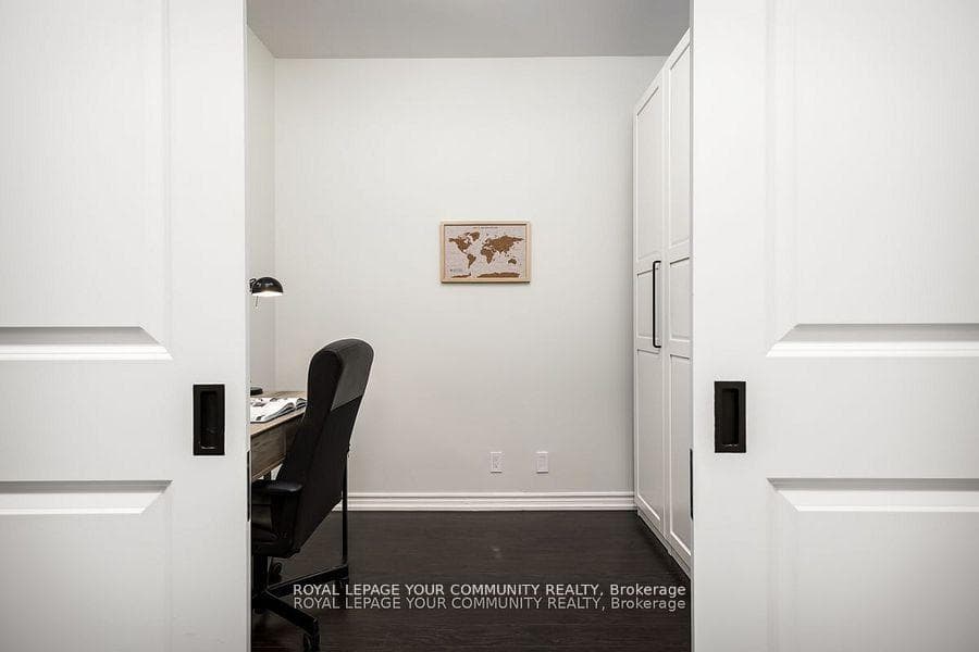 9225 Jane Street Unit 307 photo 13