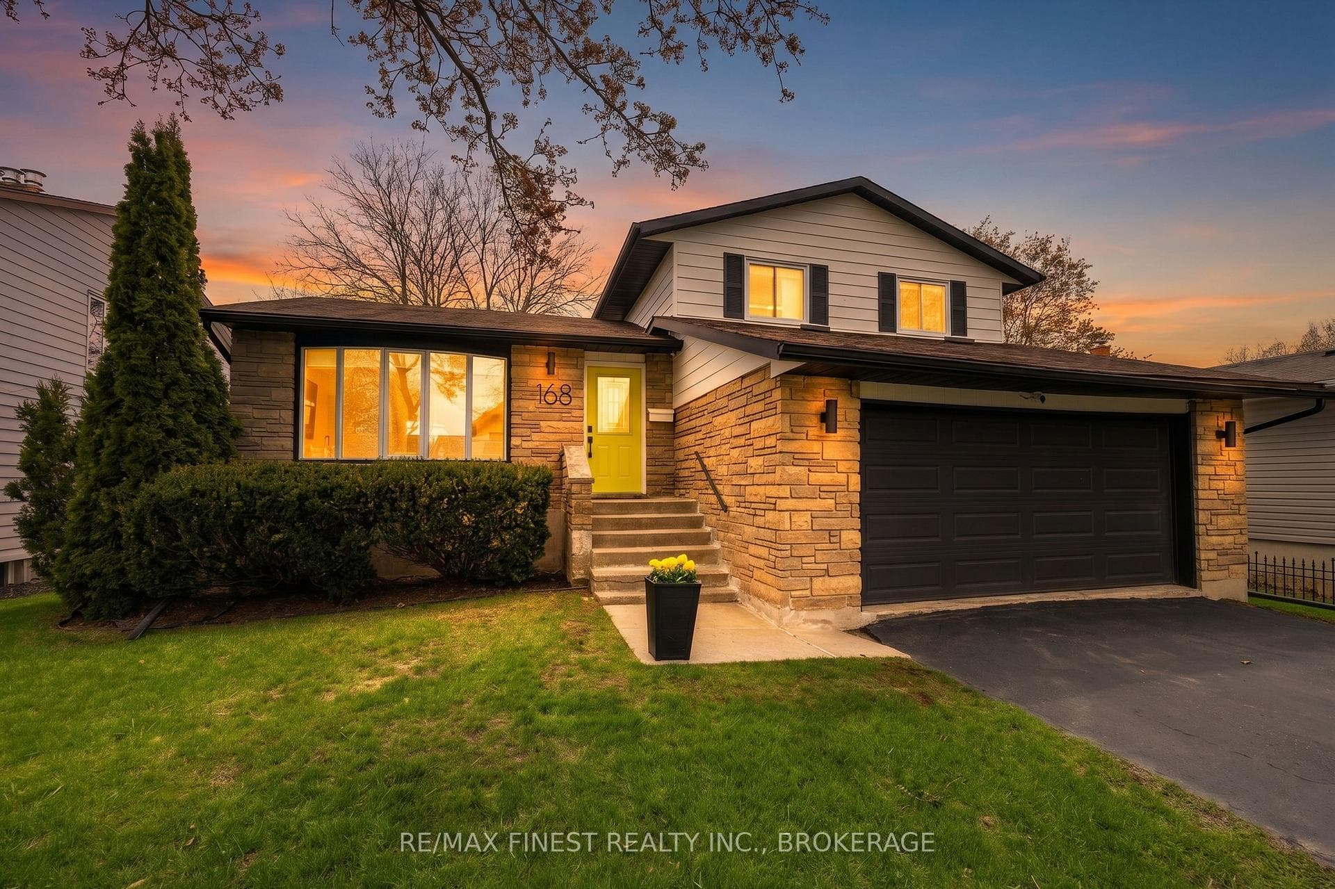 168 Inverness Crescent photo 1