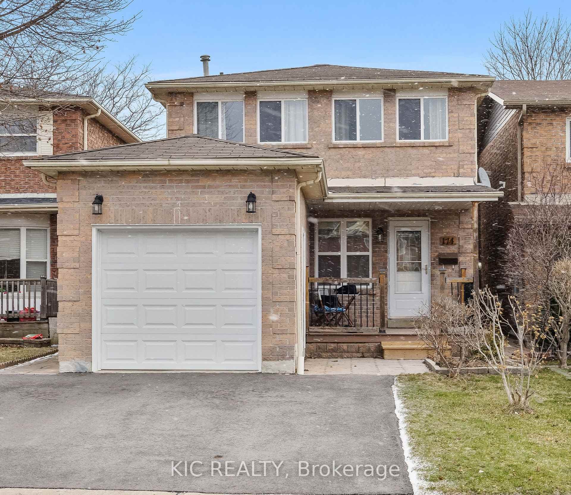 174 Ravenscroft Road photo 1