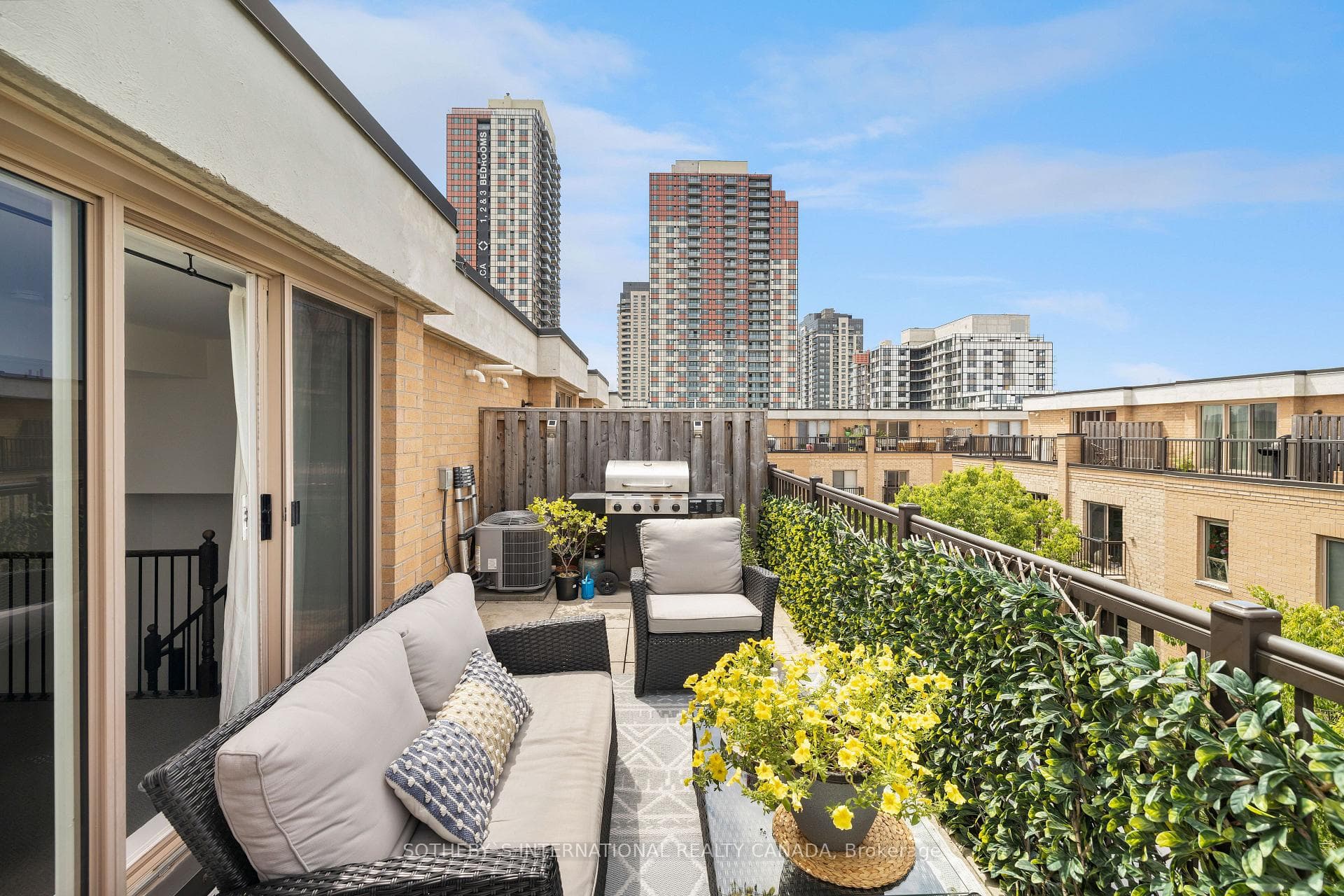 11 Foundry Avenue Unit 230 photo 37