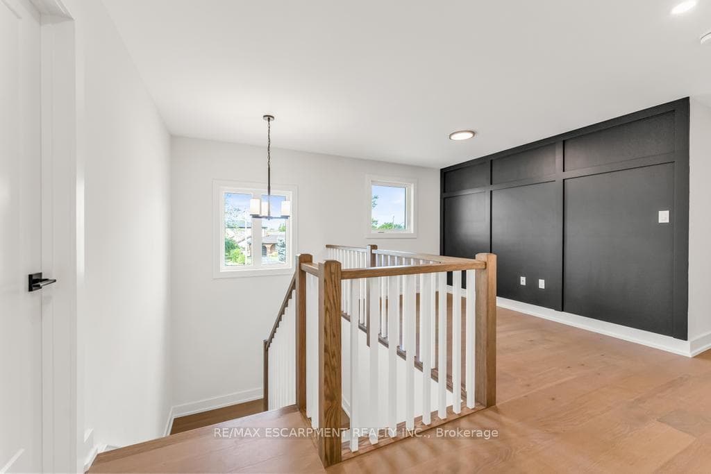 1313 Baseline Road photo 15