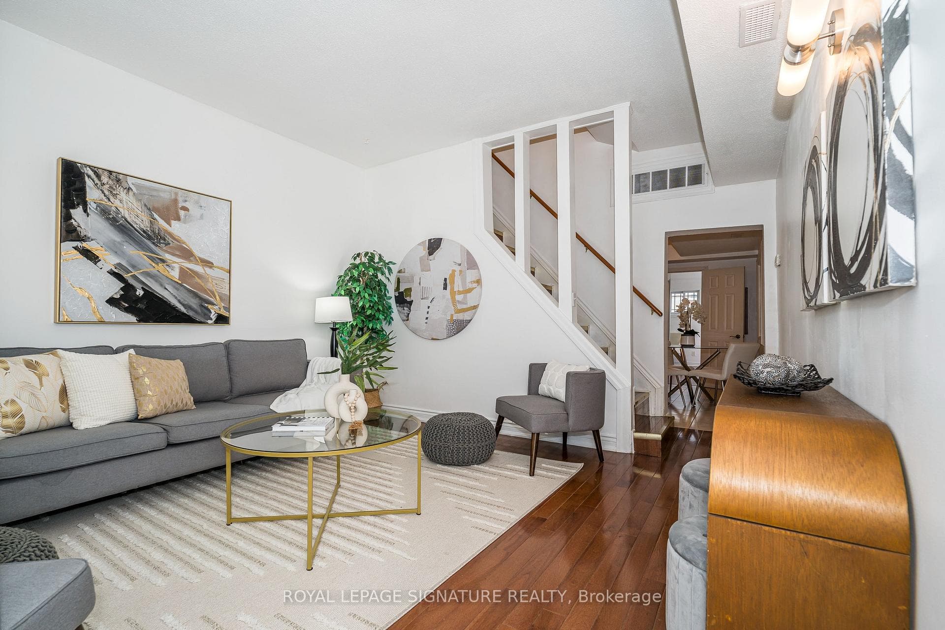 181 Earlscourt Avenue photo 3