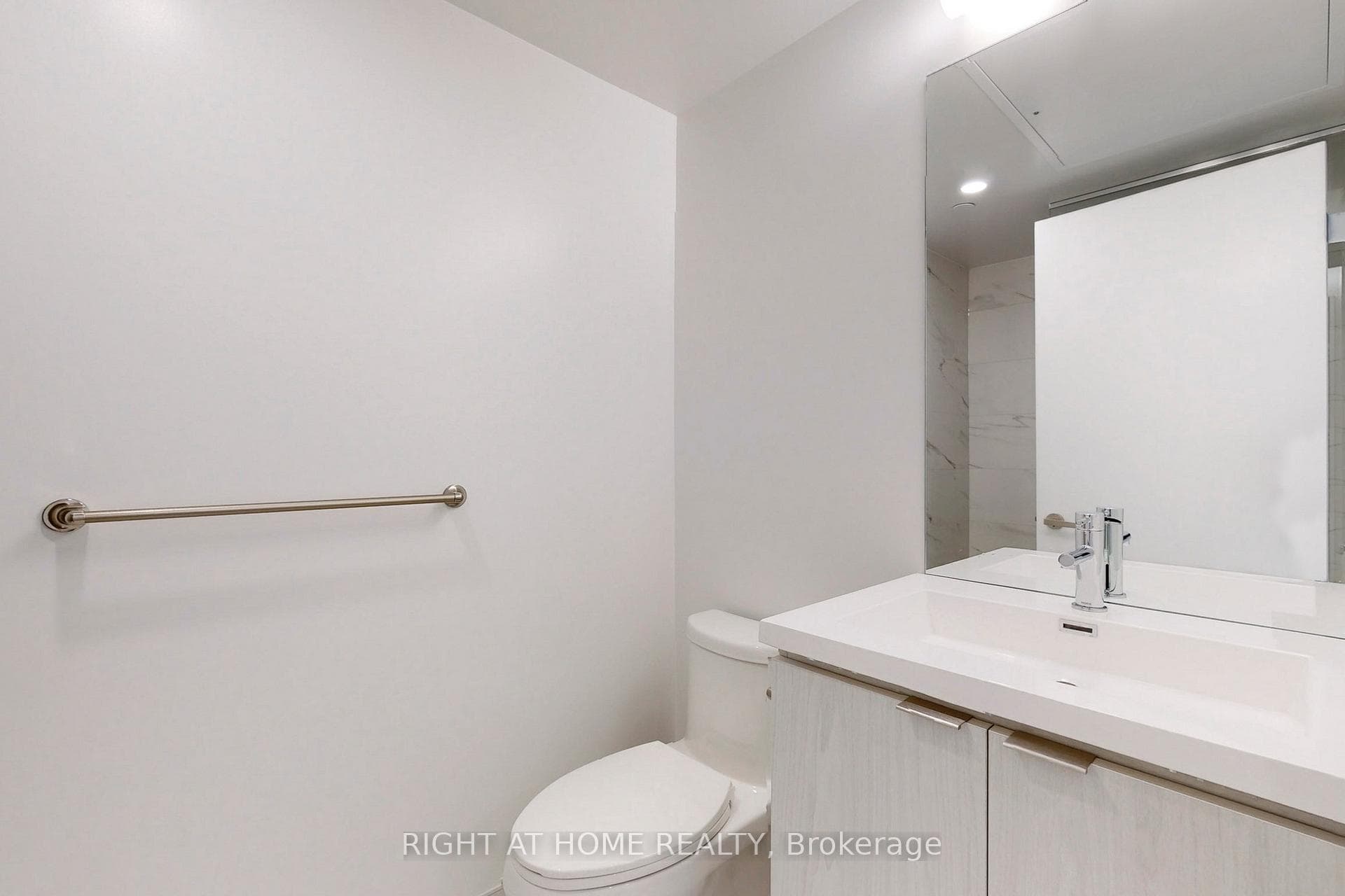 55 Cooper Street Unit 3316 photo 24