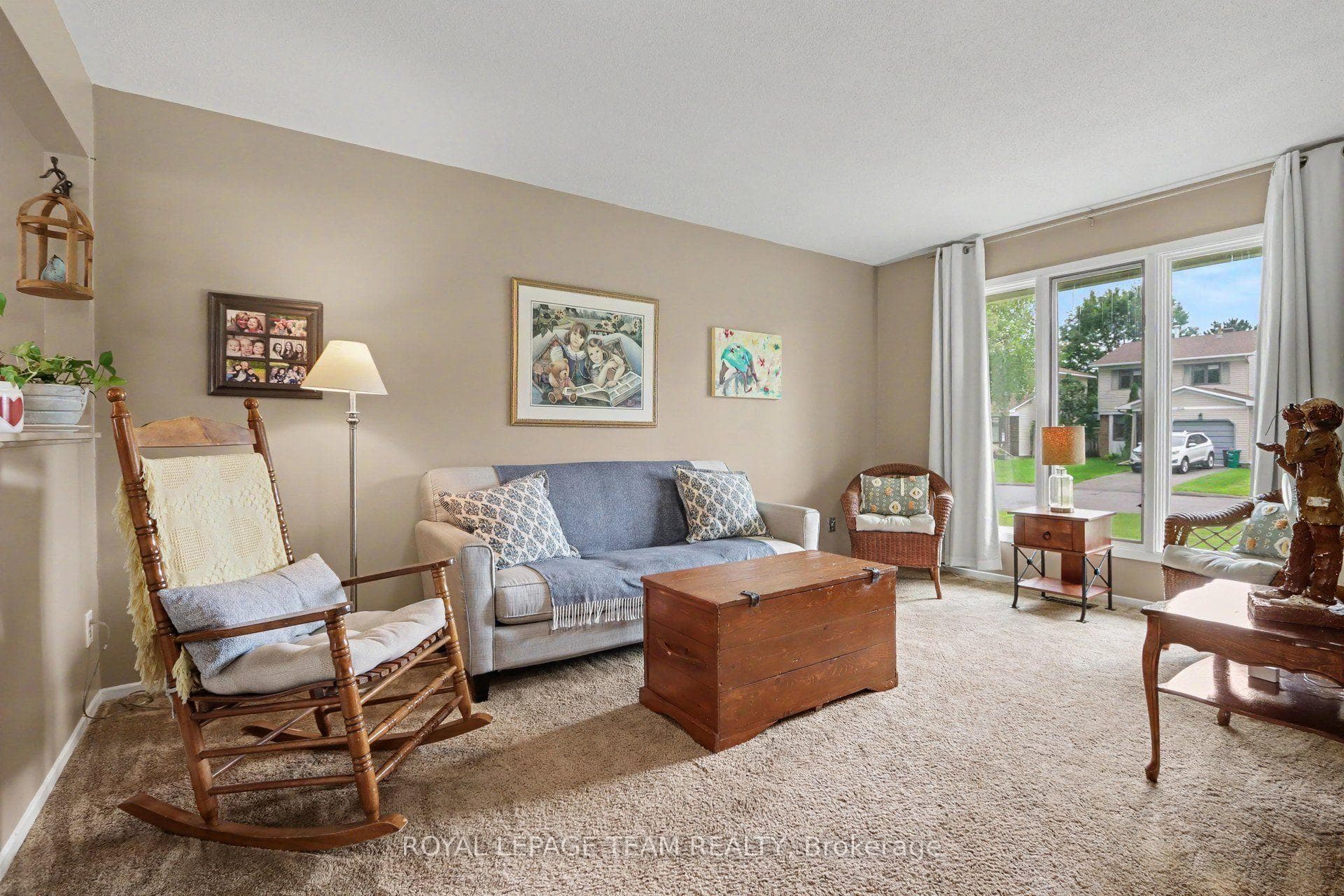95 Seabrooke Drive photo 3