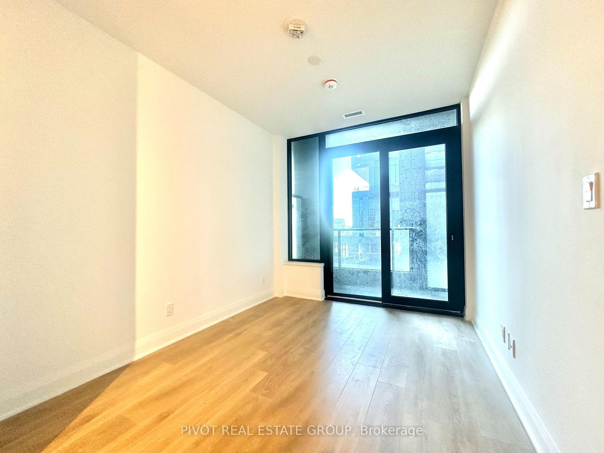 2 Erskine Road Unit 316 photo 6