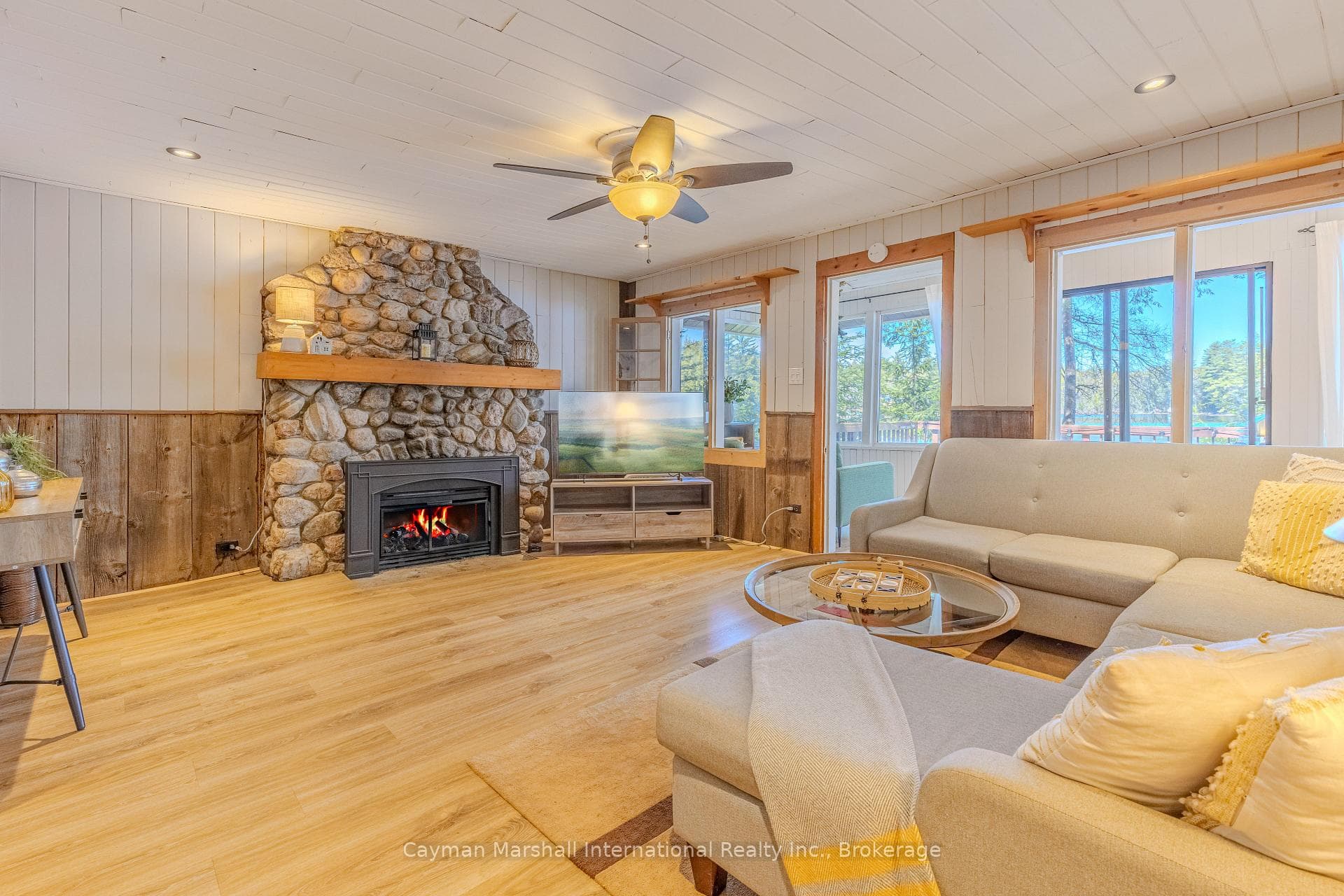 1065 Rainbow Lane photo 24