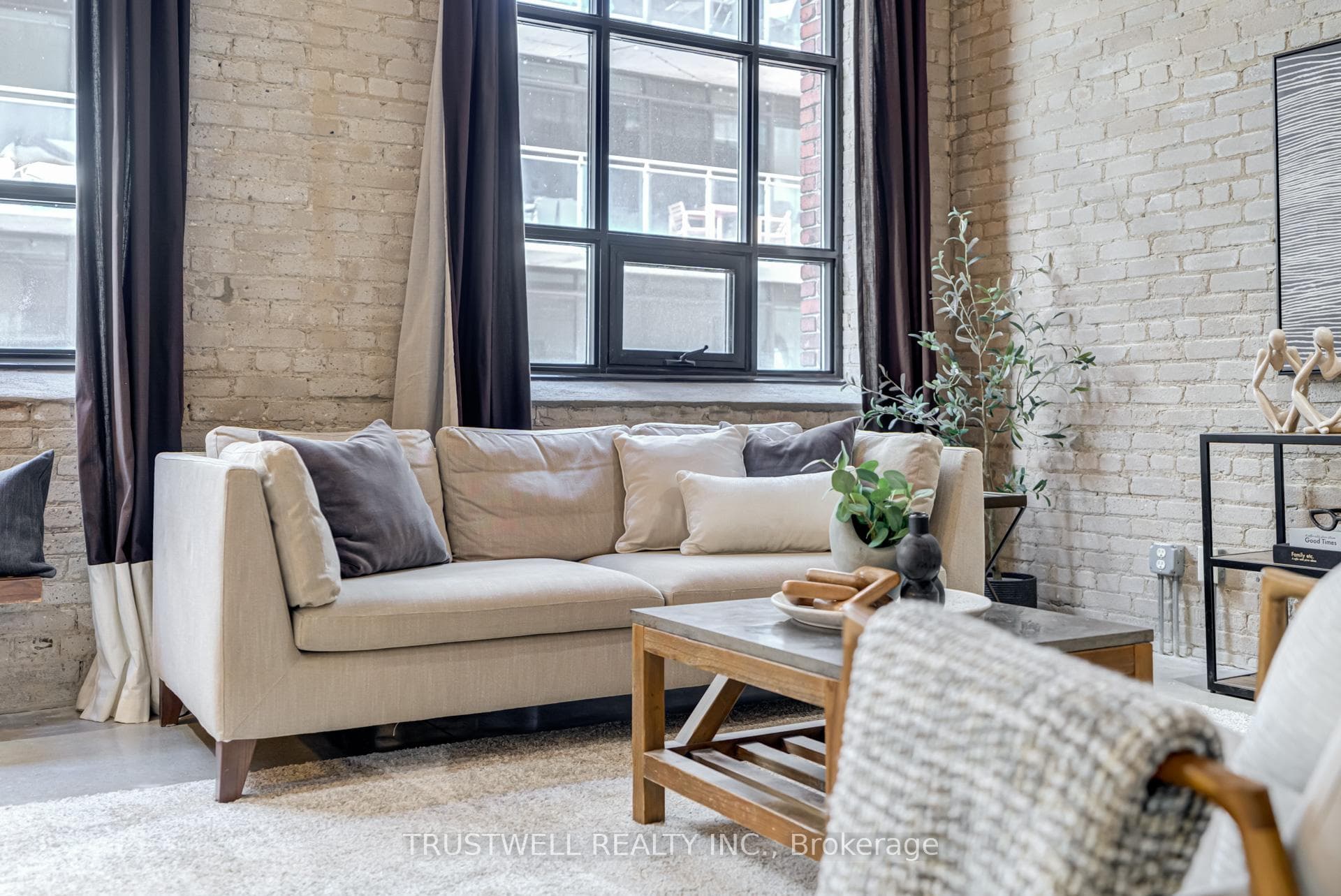 68 Broadview Avenue Unit 411 photo 7