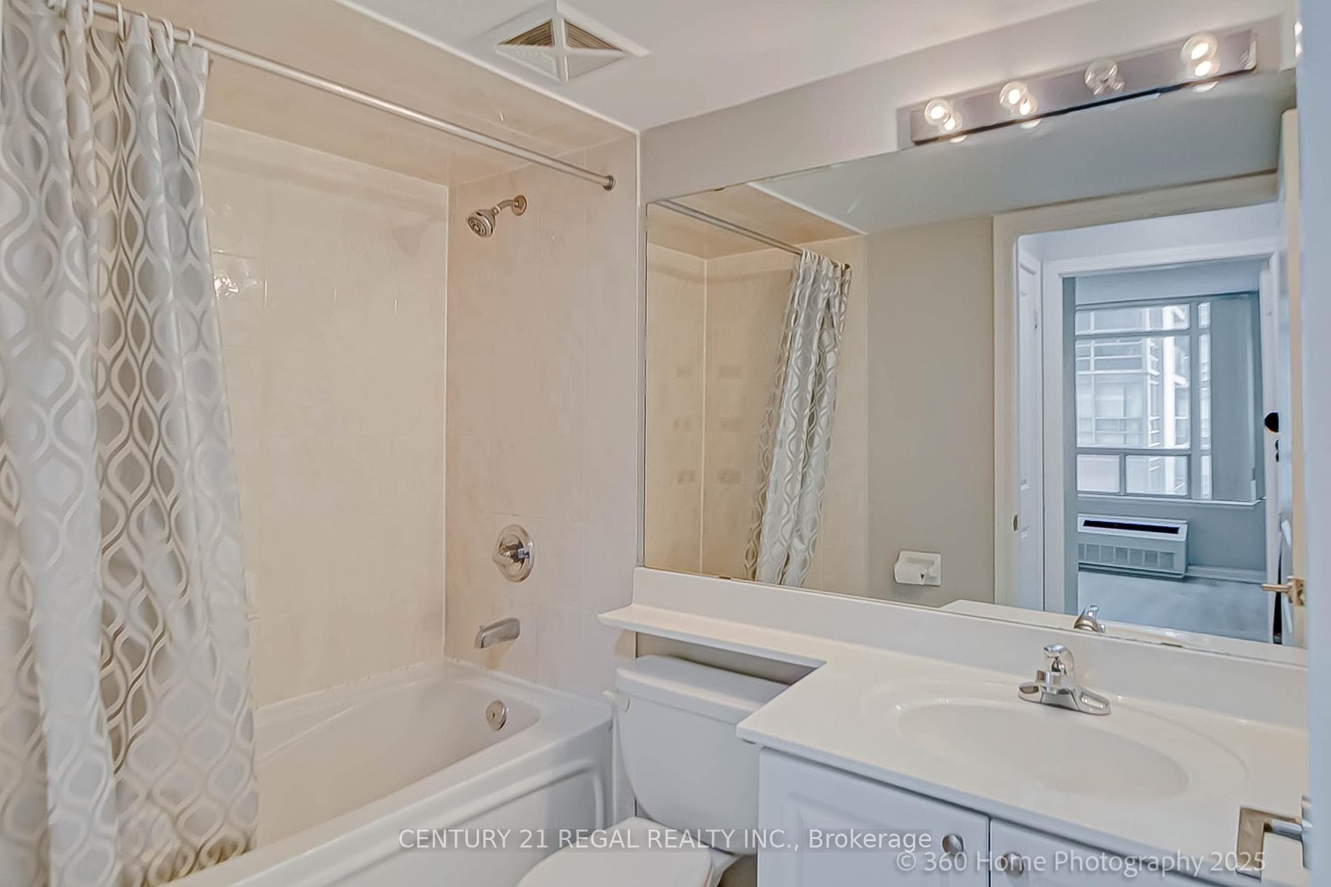 35 Bales Avenue Unit 601 photo 8