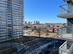30 Meadowglen Place Unit 607 photo 3