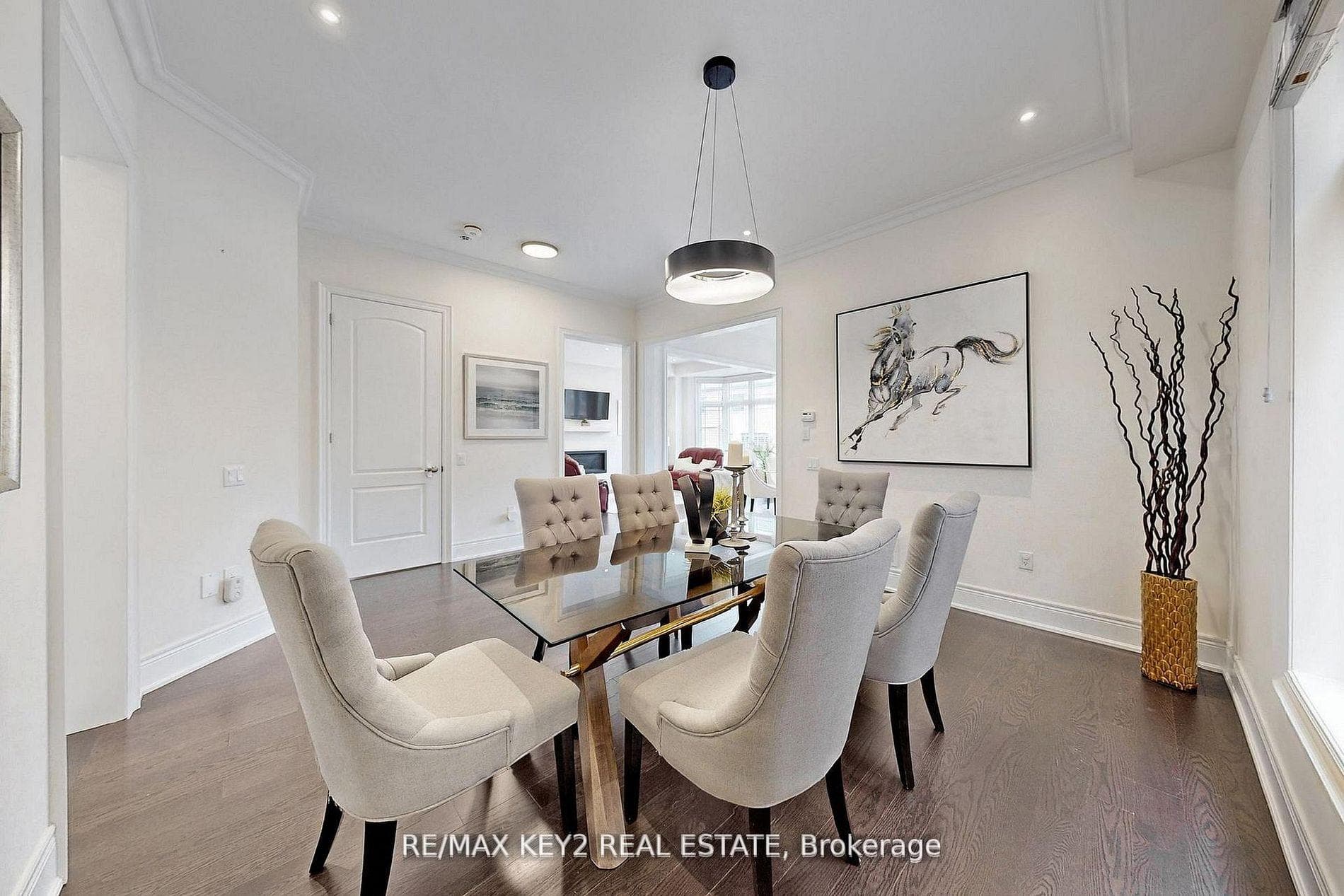 10 Lyle Way photo 3