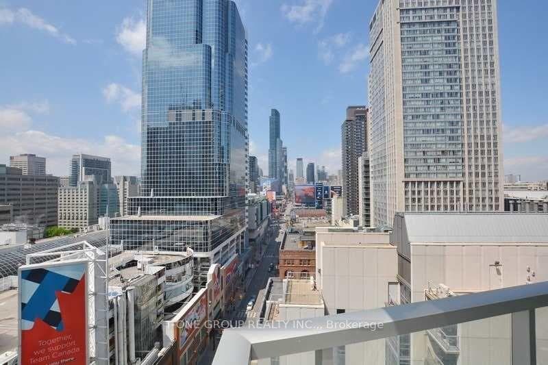 197 Yonge Street Unit 1212 photo 1