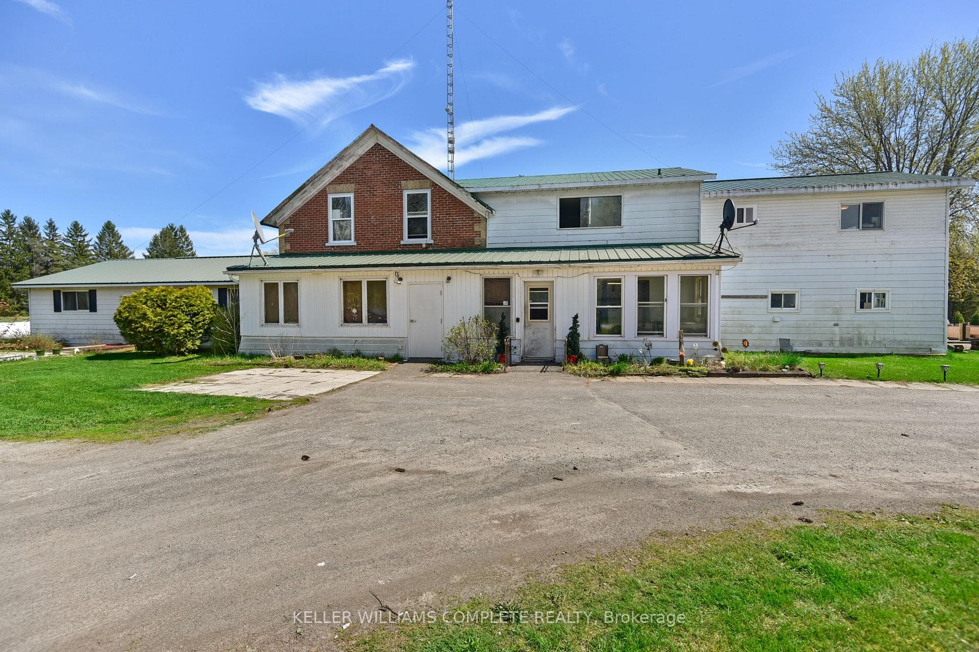 5661 Mccrea Road photo 1