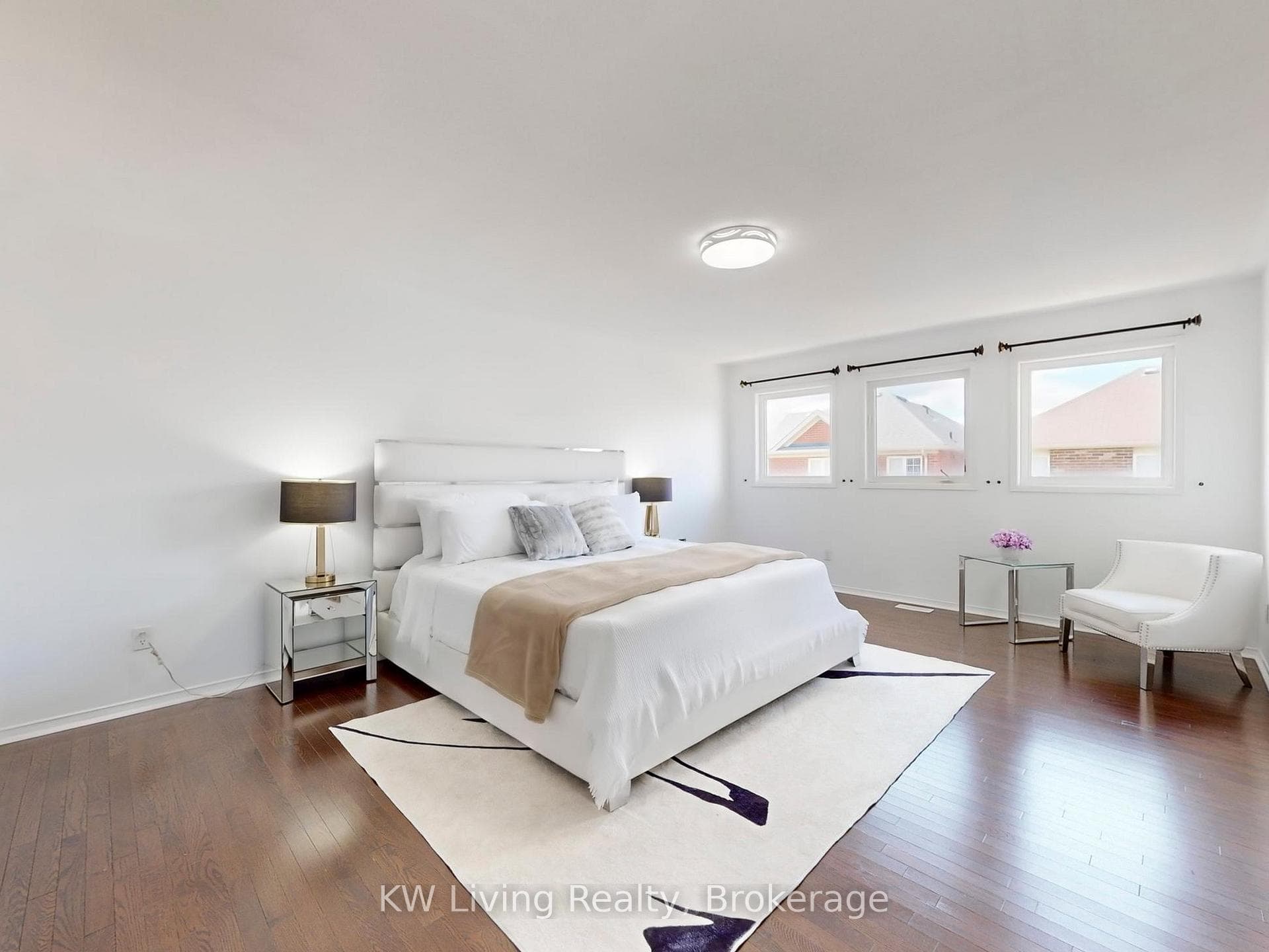 38 Coronet Street photo 21