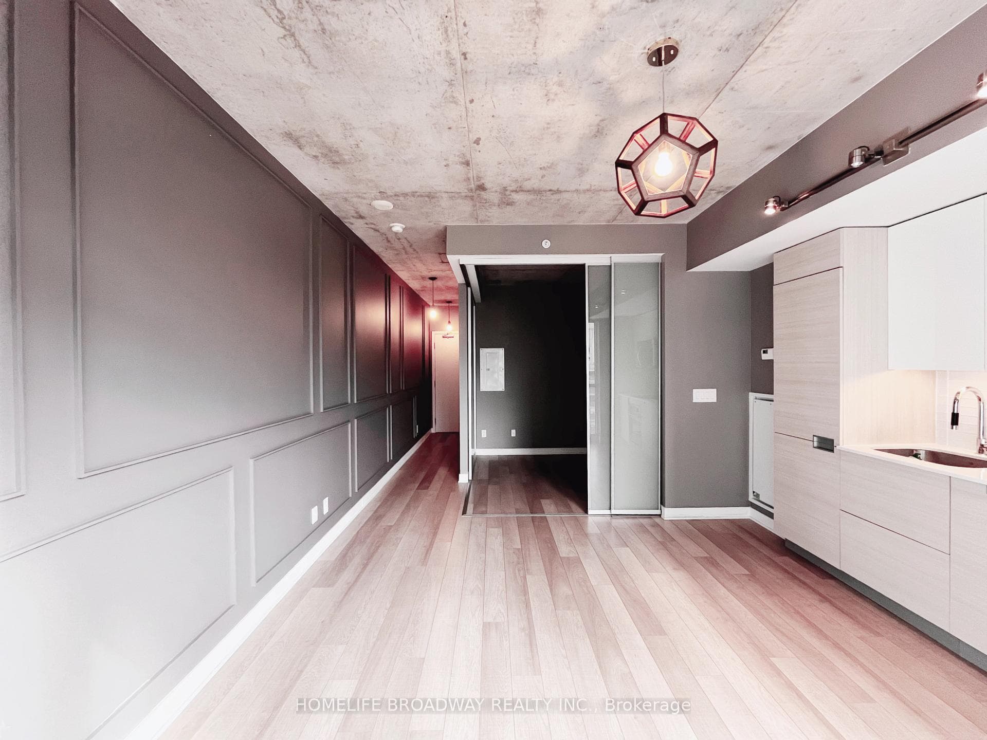 210 Simcoe Street Unit 912 photo 6