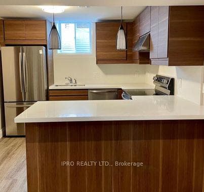 5586 Mcfarren Boulevard photo 3