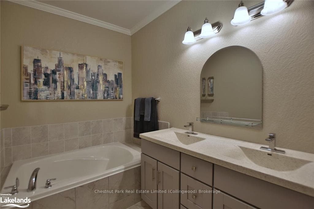 69 KARI Crescent photo 32