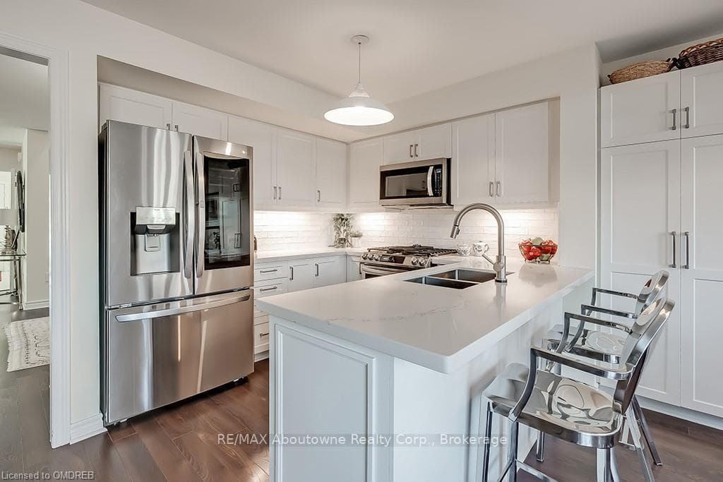 286 HAMILTON Drive Unit 1 photo 15