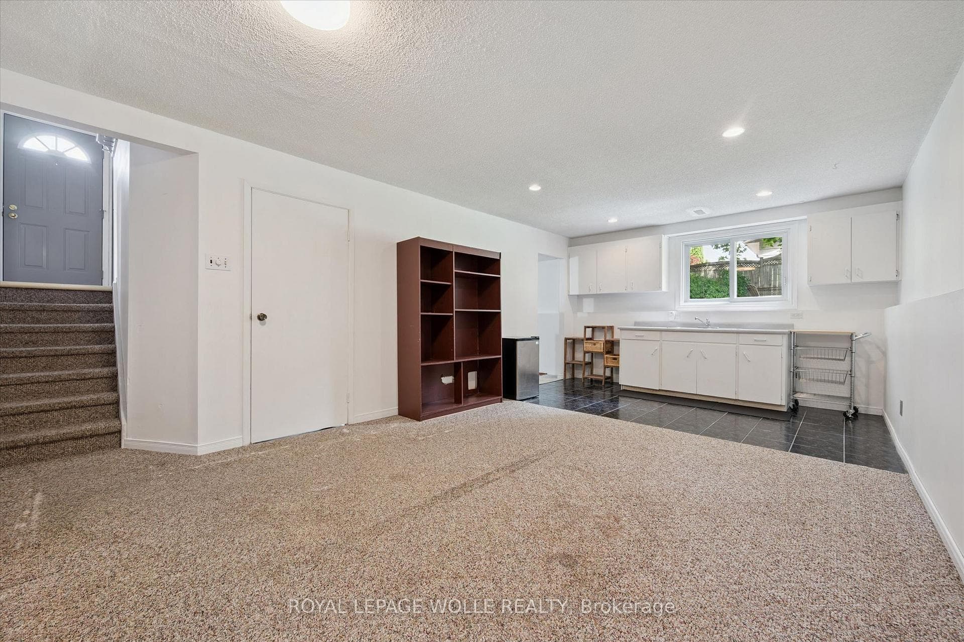 74 Calmcrest Drive photo 29