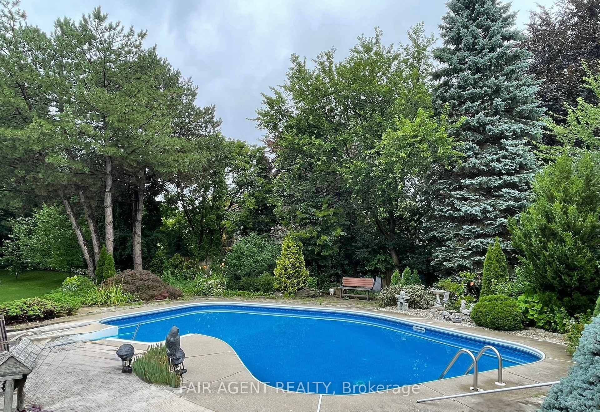 18 TOBIN Court photo 24