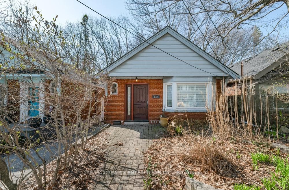 837 Kingston Road Unit Upper photo 1