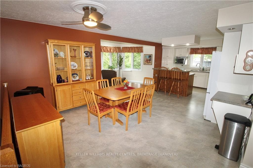 290 2ND Avenue photo 14