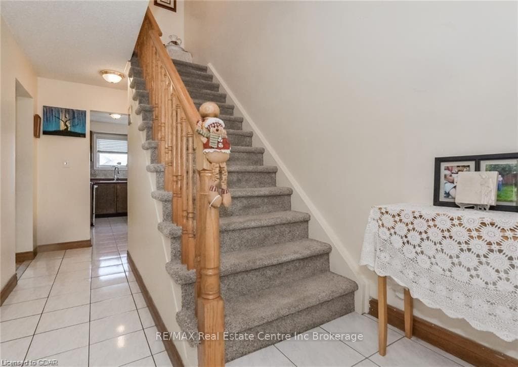 109 PARKSIDE Drive photo 8